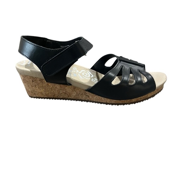 Propet NEW Black Leather Maya Strappy Open Toe Wedge Sandals Size 10 - Picture 5 of 12